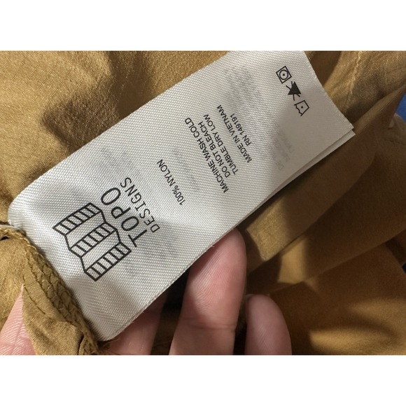 Topo Designs Nylon Utility Tank Vest Khaki Back Pockets Size Small NWOT - Picture 9 of 9